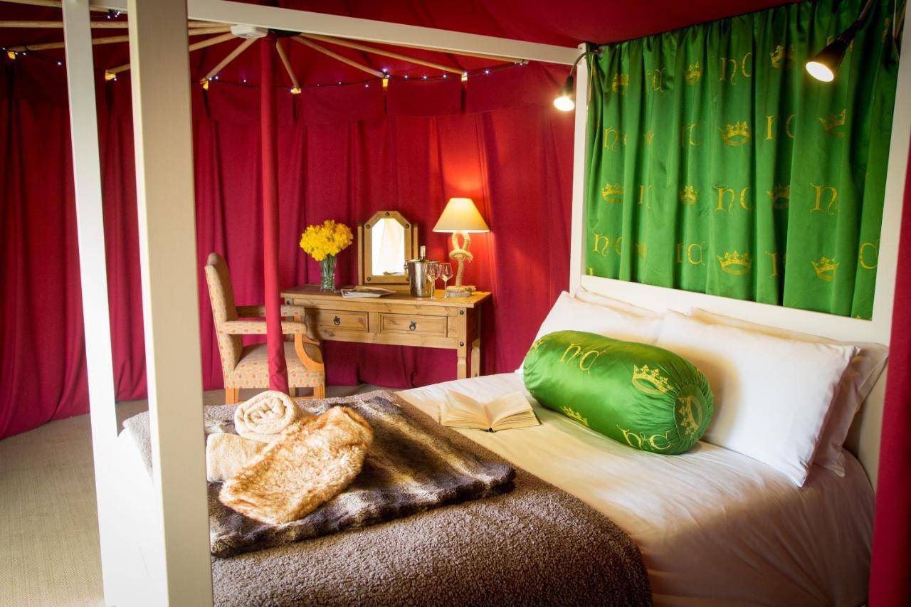 Leeds Castle Knights Glamping Hotel Екстериор снимка